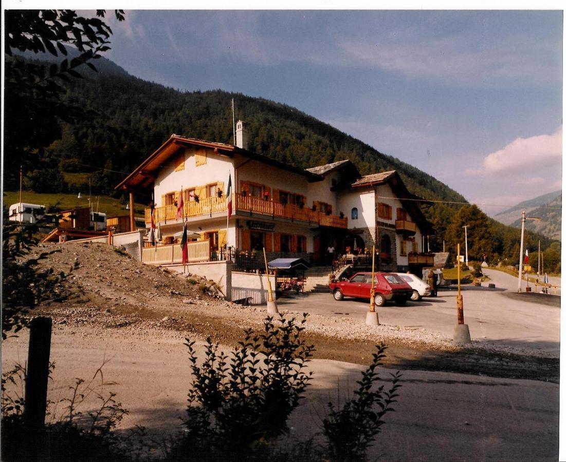 Hotel Beau Sejour Etroubles Exterior foto